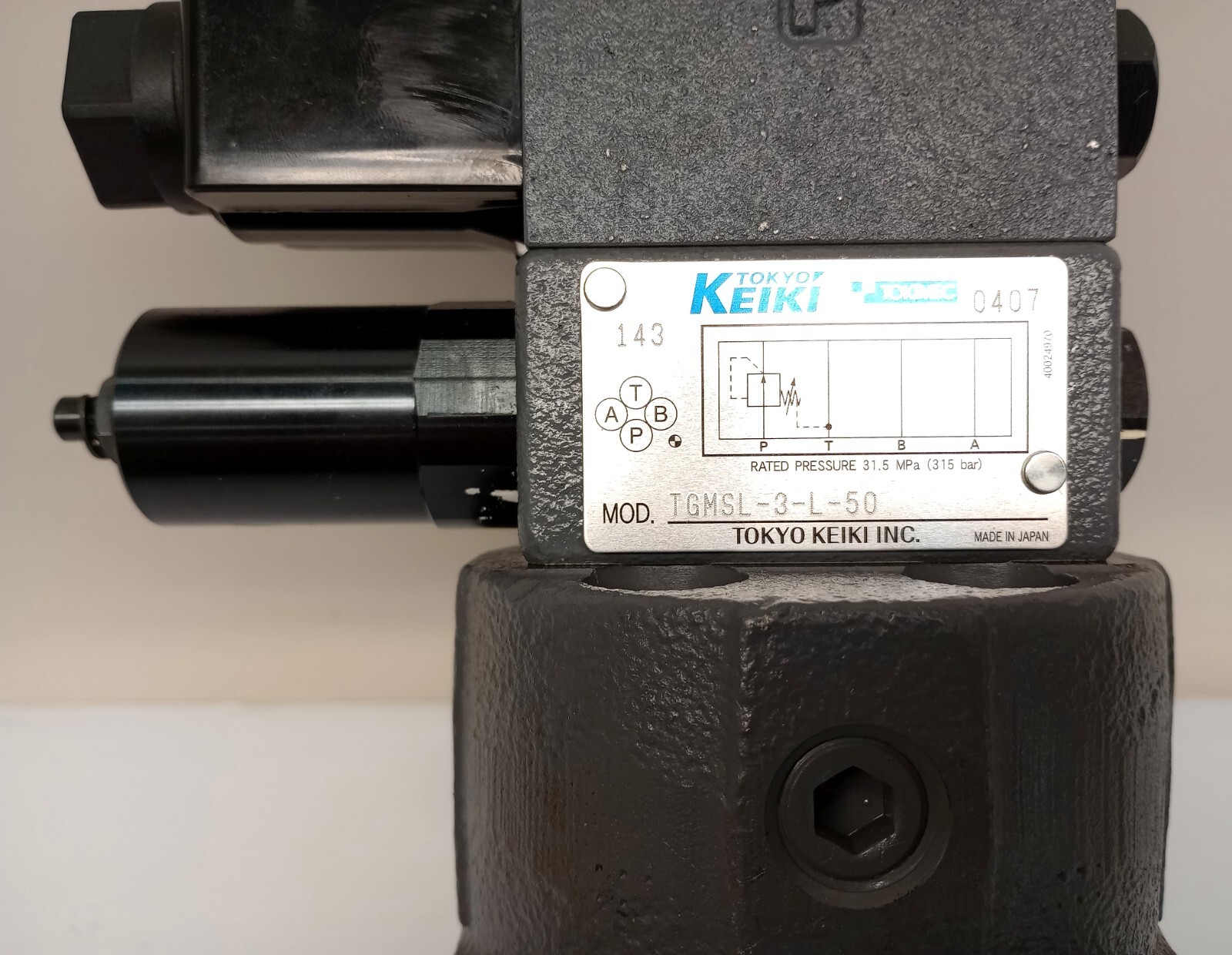 Tokyo Keiki TCG50-10-CV-P2-B-17-SH Relief Valve TGMSL-3-L-50 DG4V30BMP2B7P1456