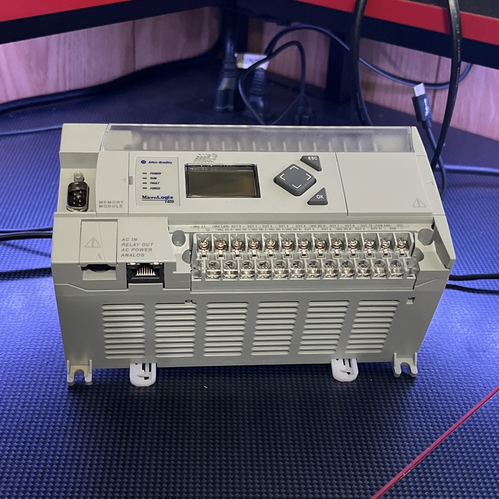 Allen-Bradley 1766-L32AWAA MicroLogix 1400 w/Memory Module (1766-MM1)