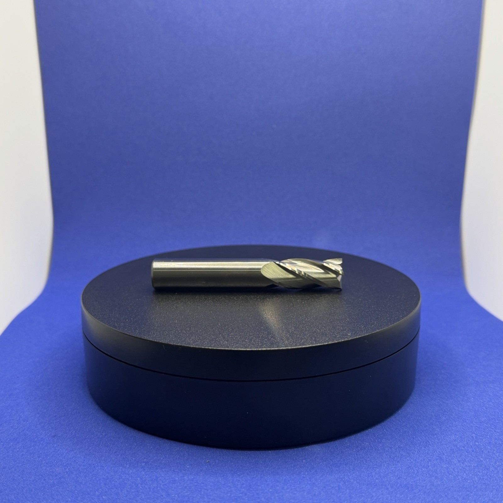1/2″ Solid Carbide End Mill 4 Flute Center Cutting USA Made