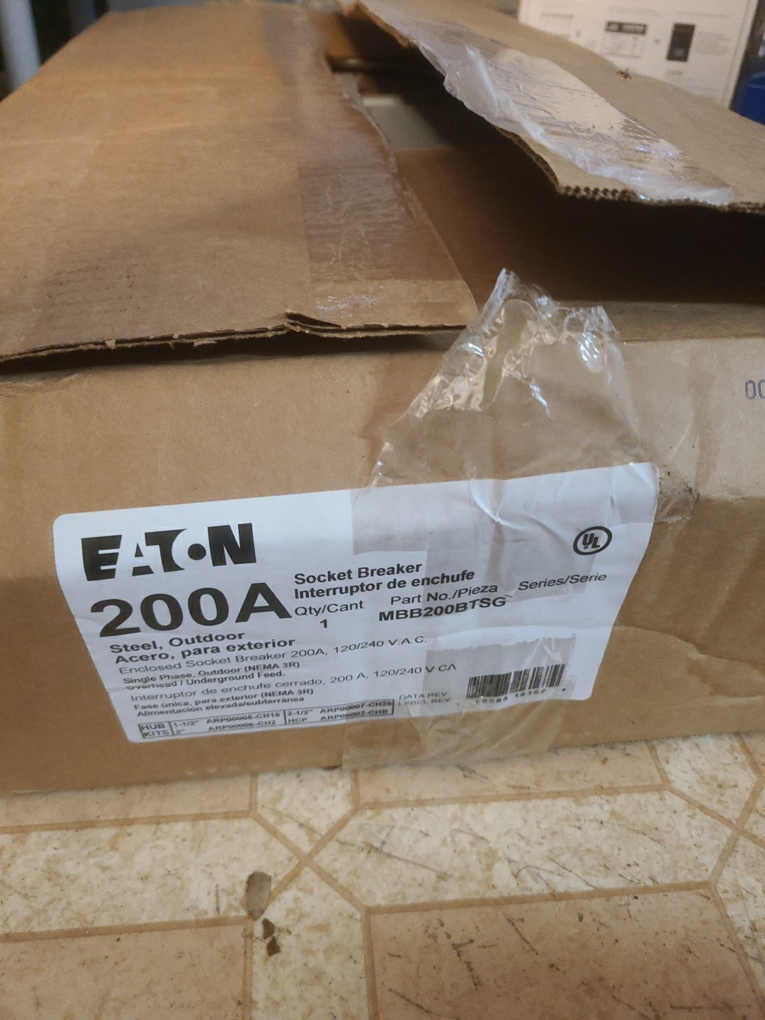 Eaton 200A Outdoor Enclosed Meter Socket Breaker Type 3R 1PH 120/240 MBB200BTSG