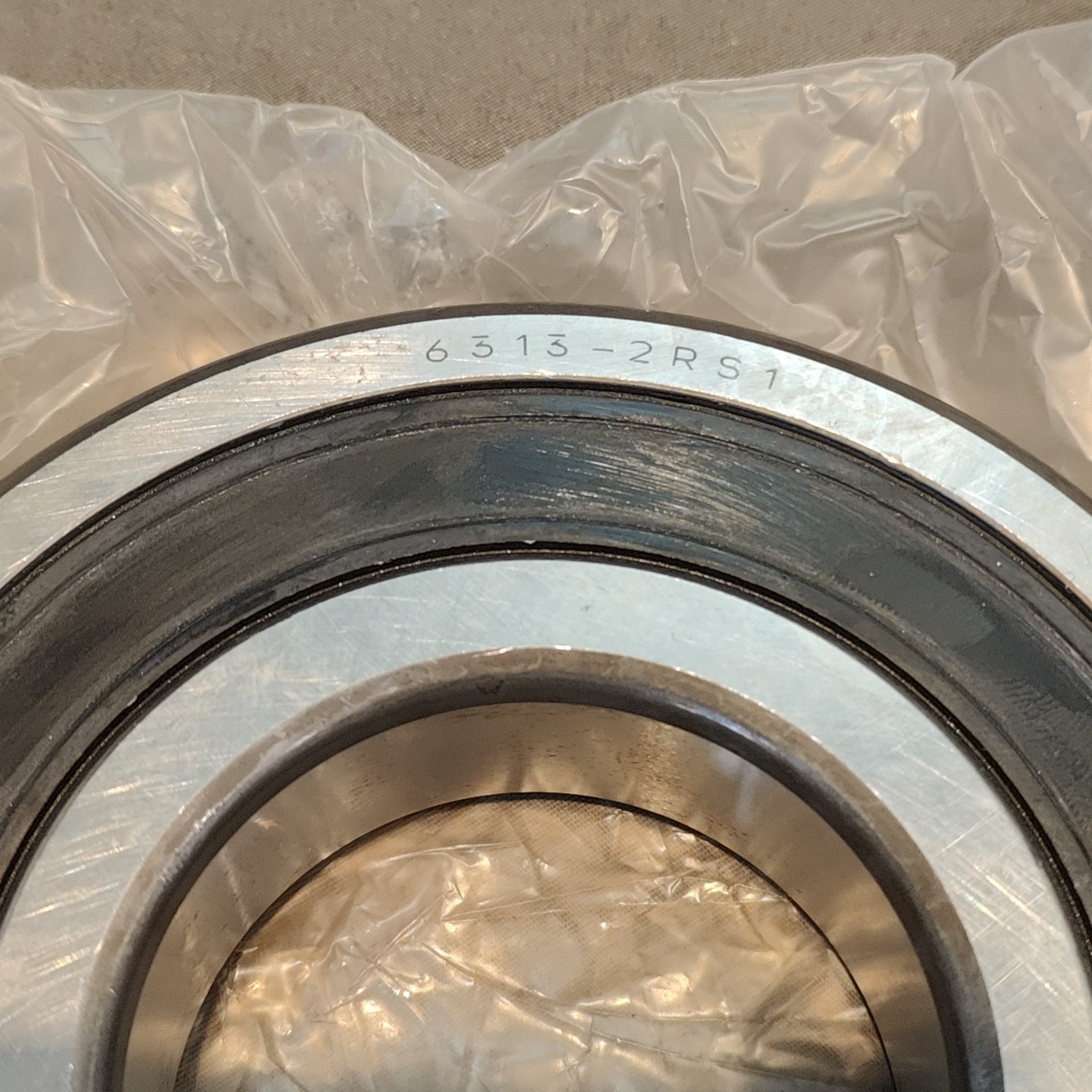 SKF 6313 RS1 Deep Groove Ball Bearing, One Rubber Seal 65x140x33mm.