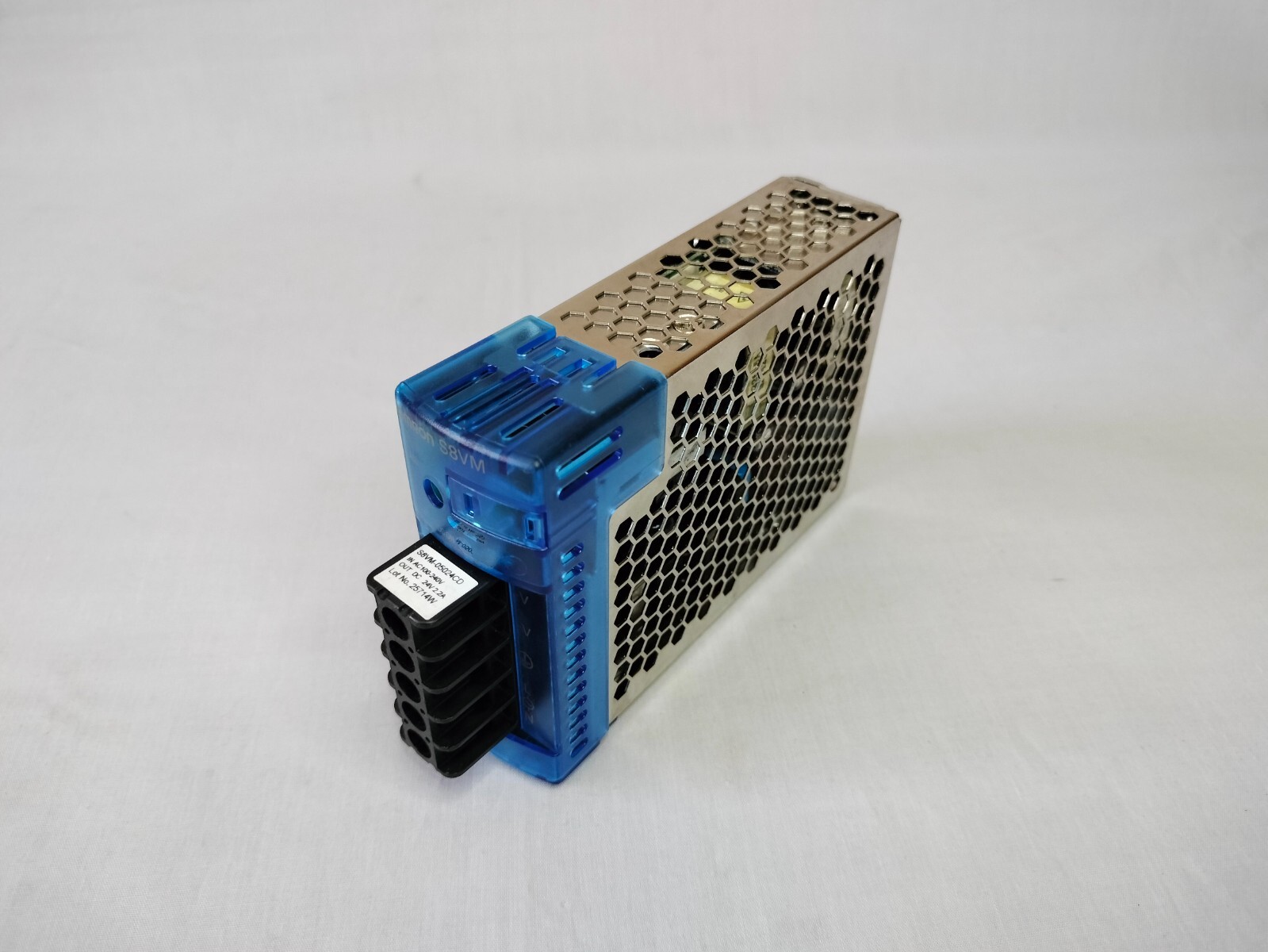 Omron S8VM-05024CD S8VM05024CD Power Supply 24VDC,2.2A Made in China