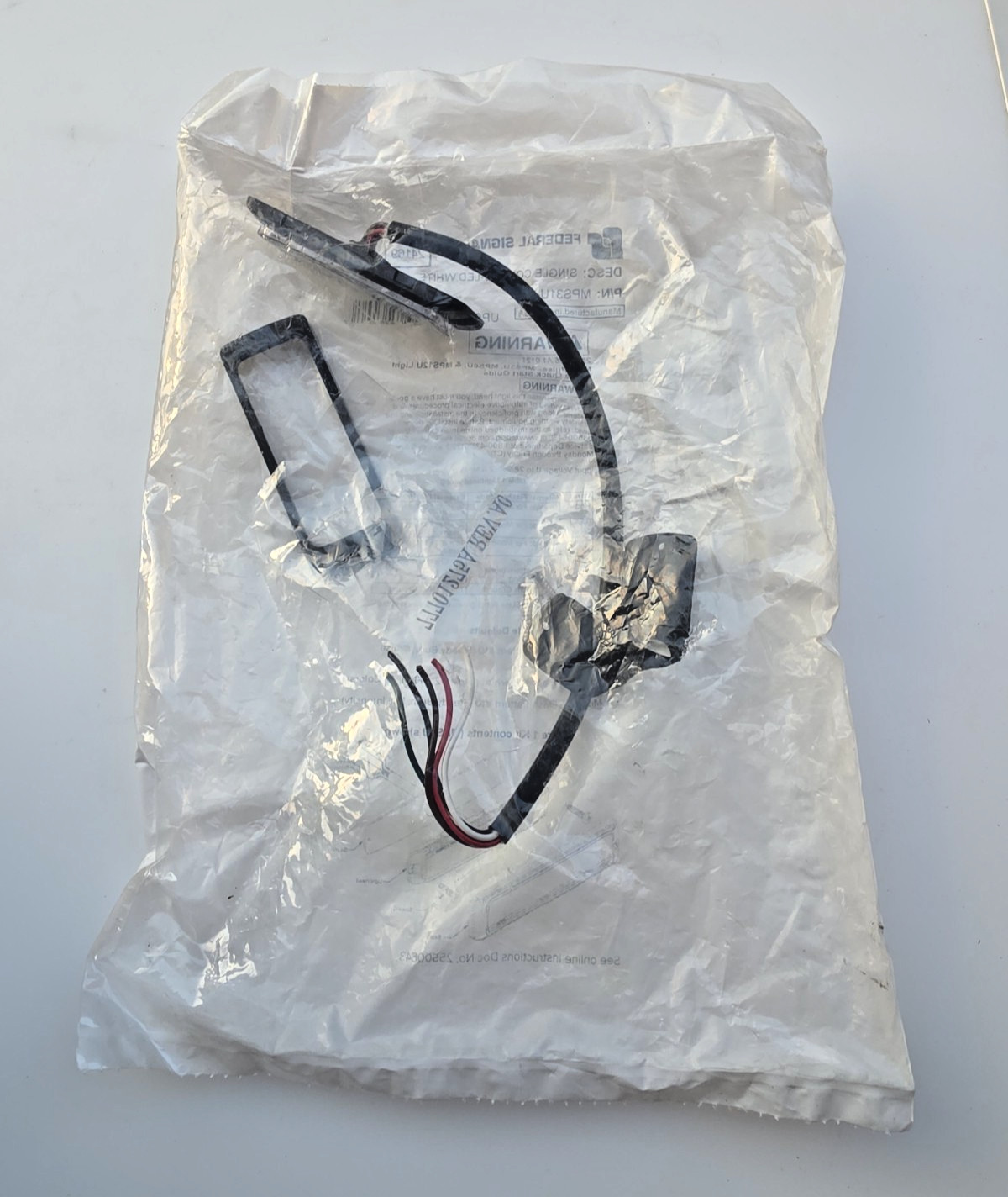 MPS31U-W, Federal Signal Micropulse Surface Mount 3 LED White Light, NEW