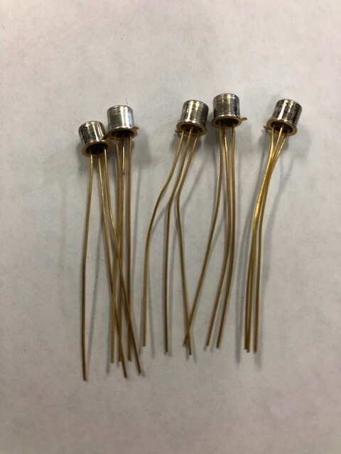 5 Pieces 2N2895 RAYTHEON GOLD LEAD TRANSISTOR TO-18