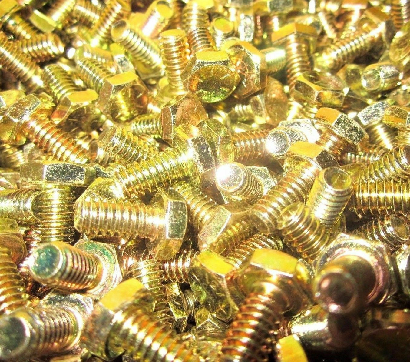 1/2″-13 X 1 1/2″ Grade 8 Yellow Zinc Hex Cap Screws