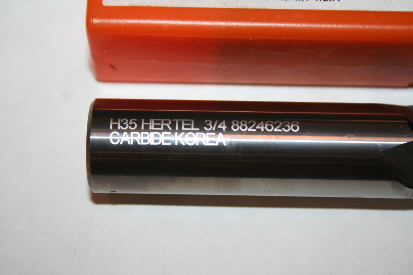 HERTEL 88246236 4-Flute Solid Carbide Square End Mill 3/4X3/4X1-1/2X4″ * NEW *