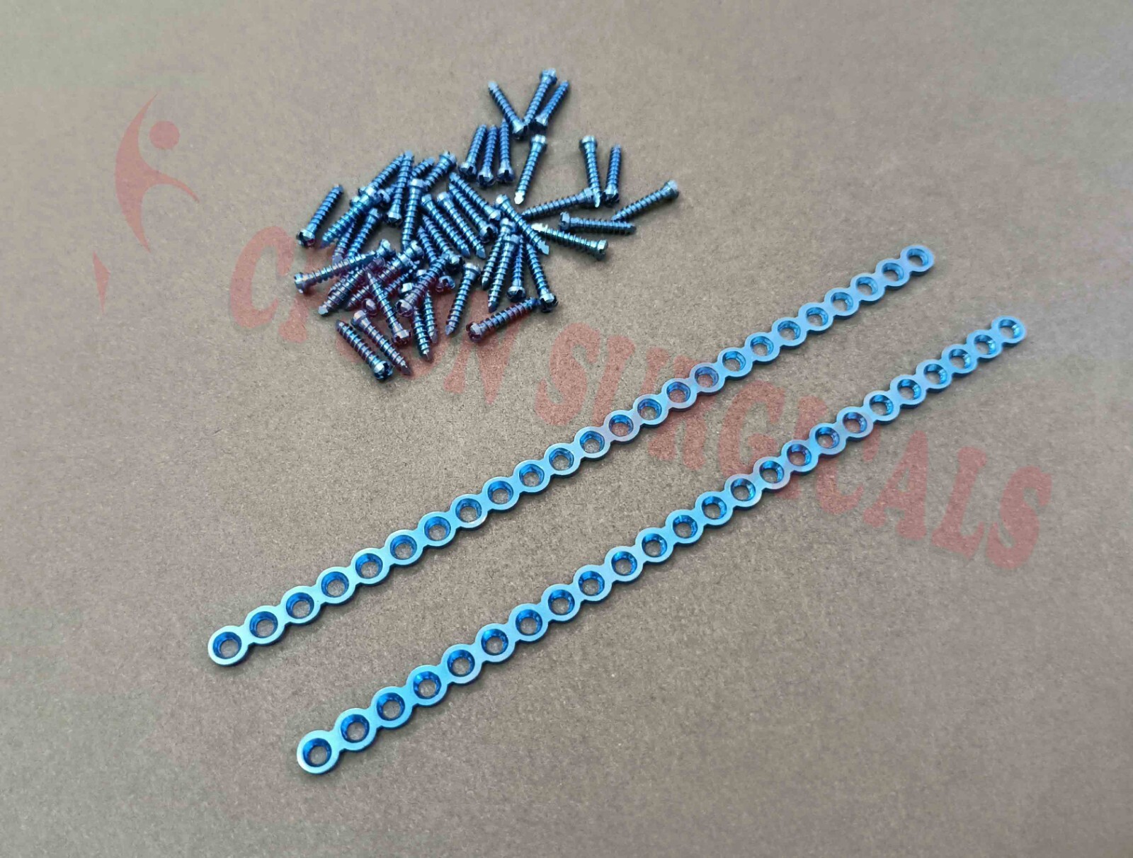 Veterinary 2.0mm Maxillofacial Straight Plate 24hole -2pc & 2.0mm Screw 50pcs