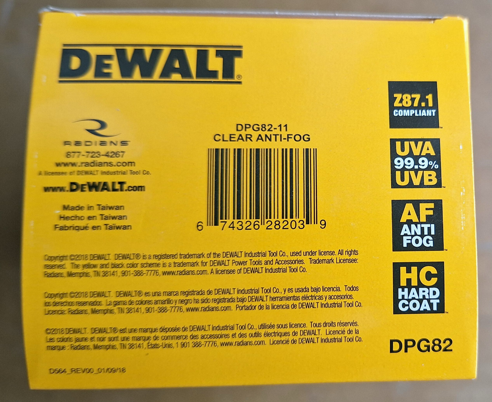 Safety Goggles, Clear Lens, Anti-Fog, Scratch Resistant, DeWALT (DPG82-11C)