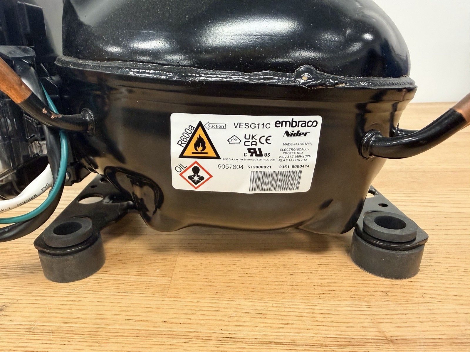 Embraco VESG11C Compressor, 2.1A, Input 220-240V, Output 230V