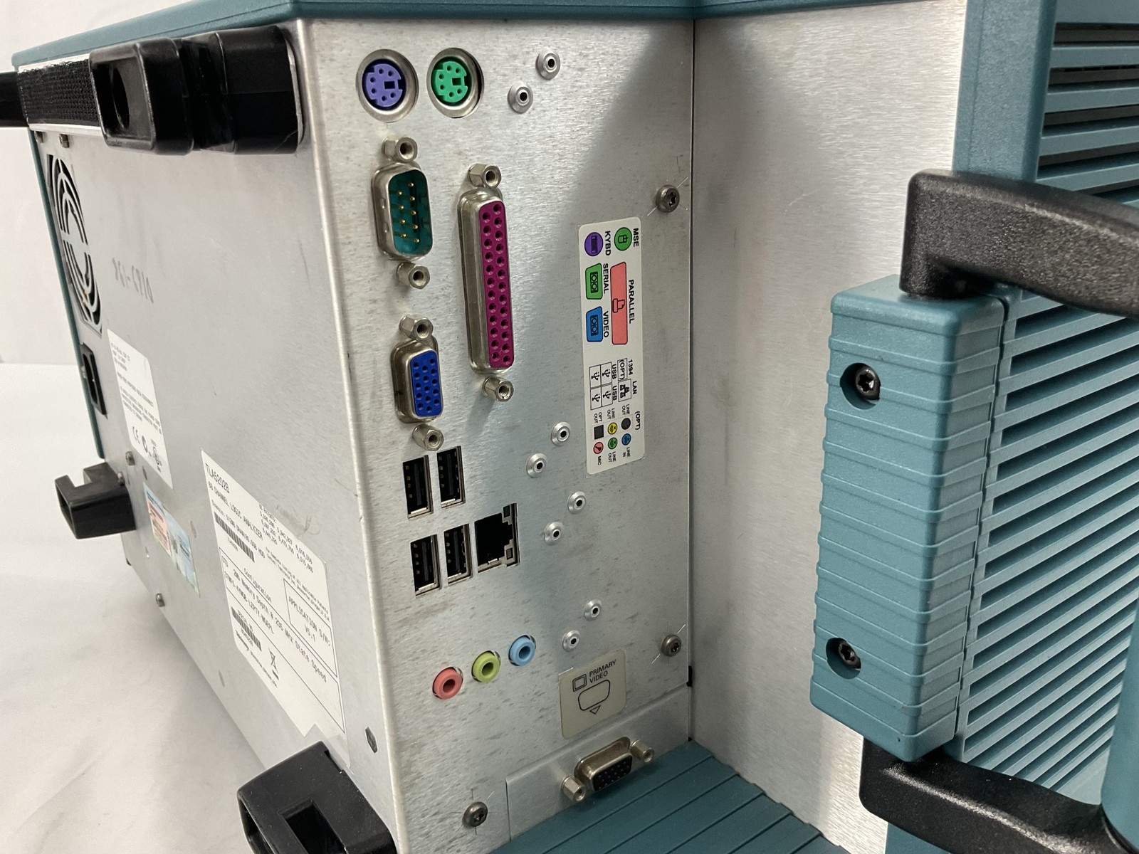 Tektronix TLA5202B Logic Analyzer 68 Channel 2GHz Deep Timing MaginVu System.