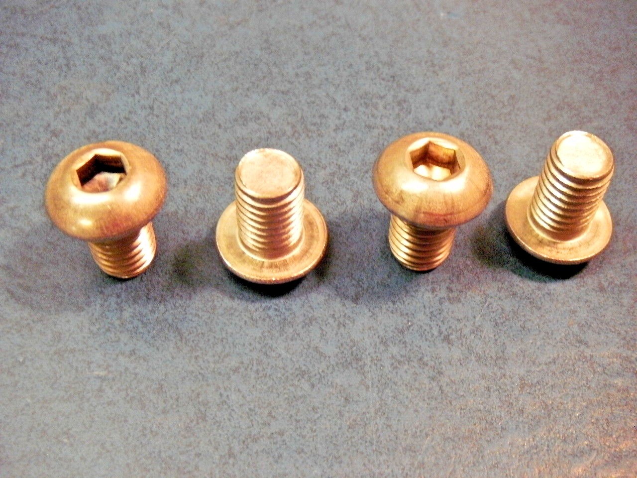 Stainless Steel 1/2-13 x 3/4″ Button Head Hex Drive Machine Screw Qty = 4