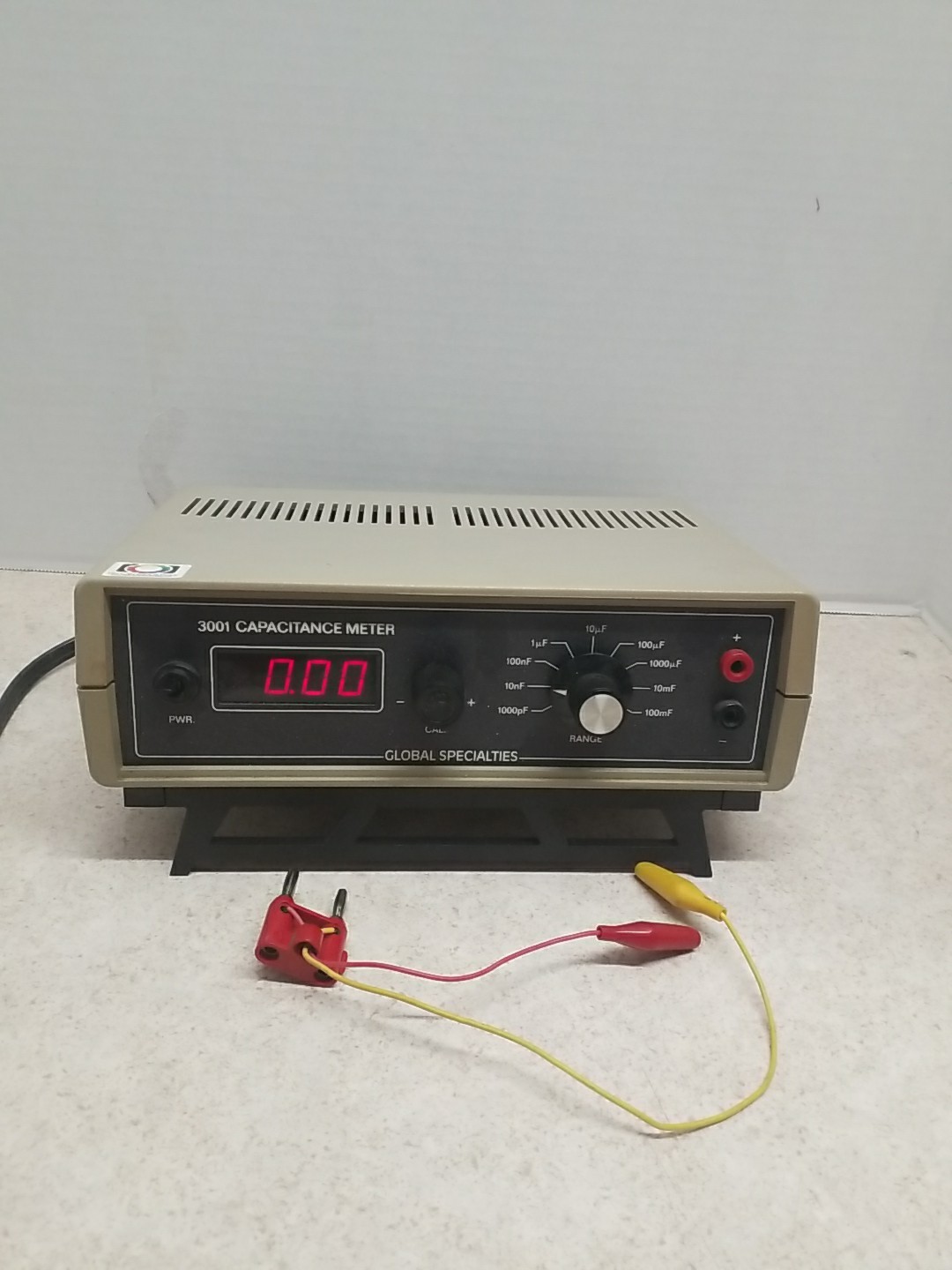 Global Specialties 3001 Capacitance Meter Lights Up,