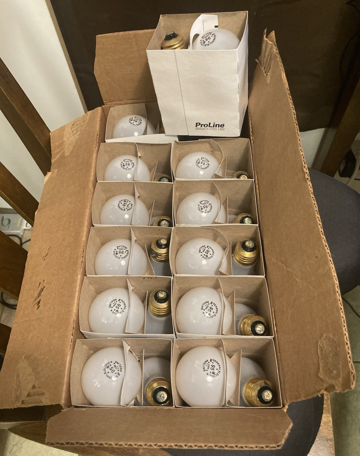 GE Proline 95 Incandescent Light Bulbs A19 95w 130V Open Full Case / Brand New
