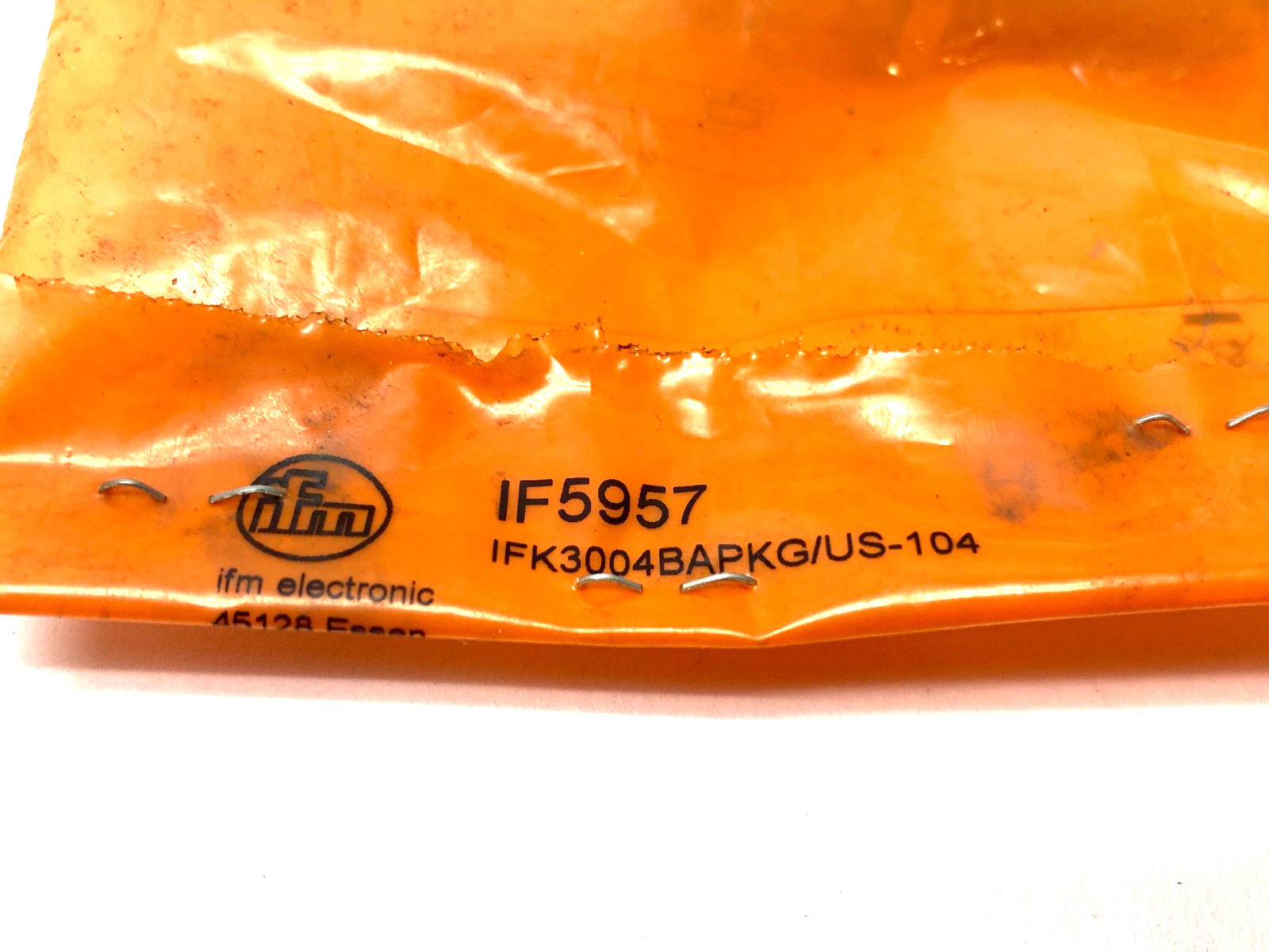 Ifm IFK3004BAPKG/US-104 Inductive Sensor Oil/Coolant Proof 4mm Range IF5957