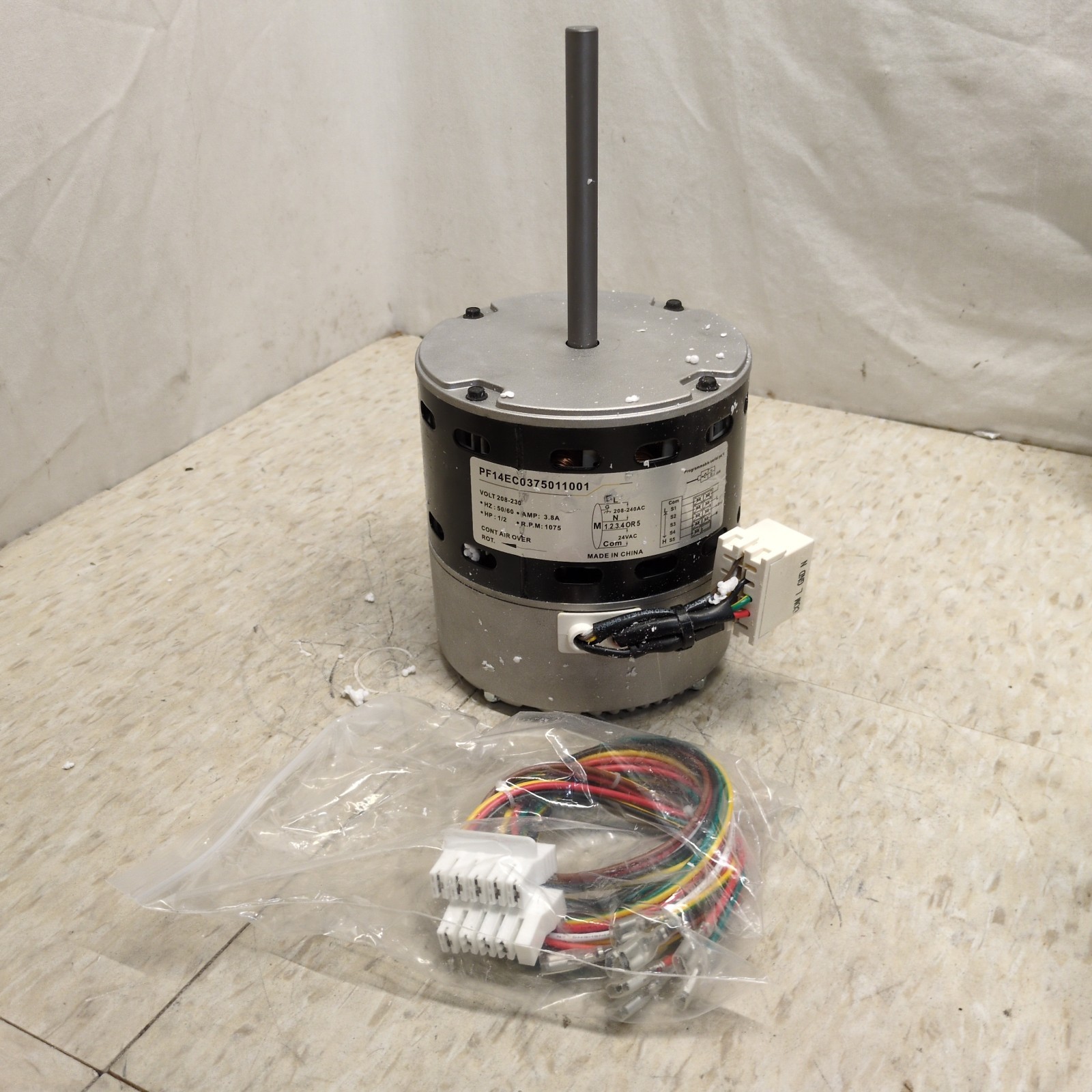 6205E Furnace Blower Motor 1/2 HP ECM X-13 208/230V 3.8A 1050RPM ZWK702B53810001