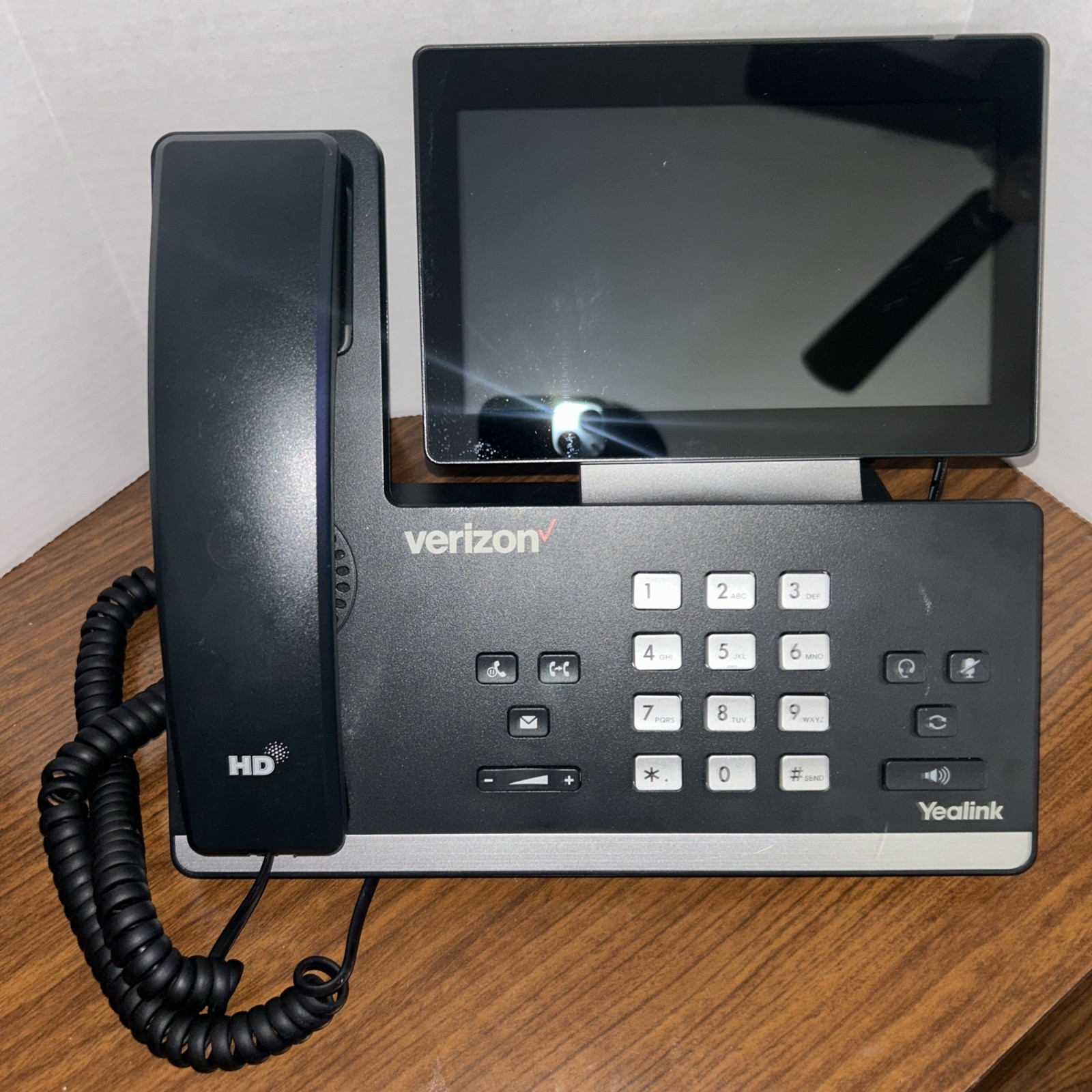 Yealink SIP-T57W Desk Phone Black Touchscreen One Talk Verizon Wireless