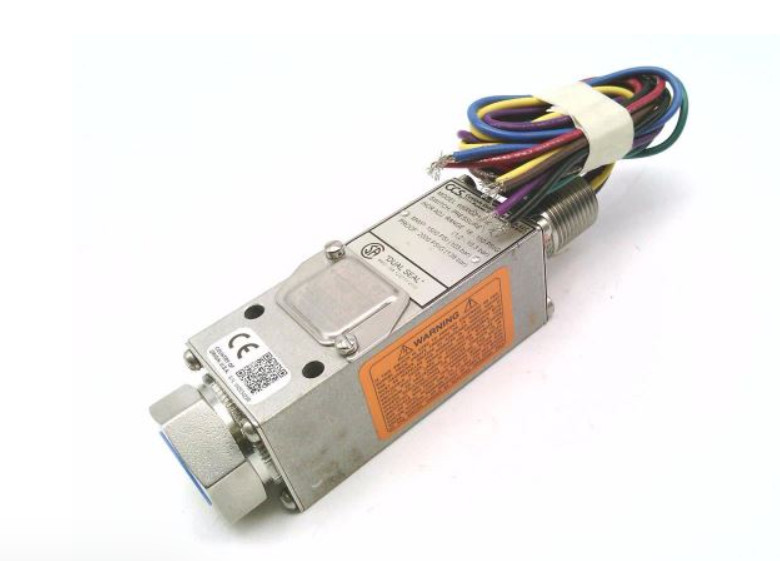 CUSTOM CONTROL SENSORS 6900GE22 Pressure Switch 1/4″ NPT 700-2200 PSI BRAND NEW