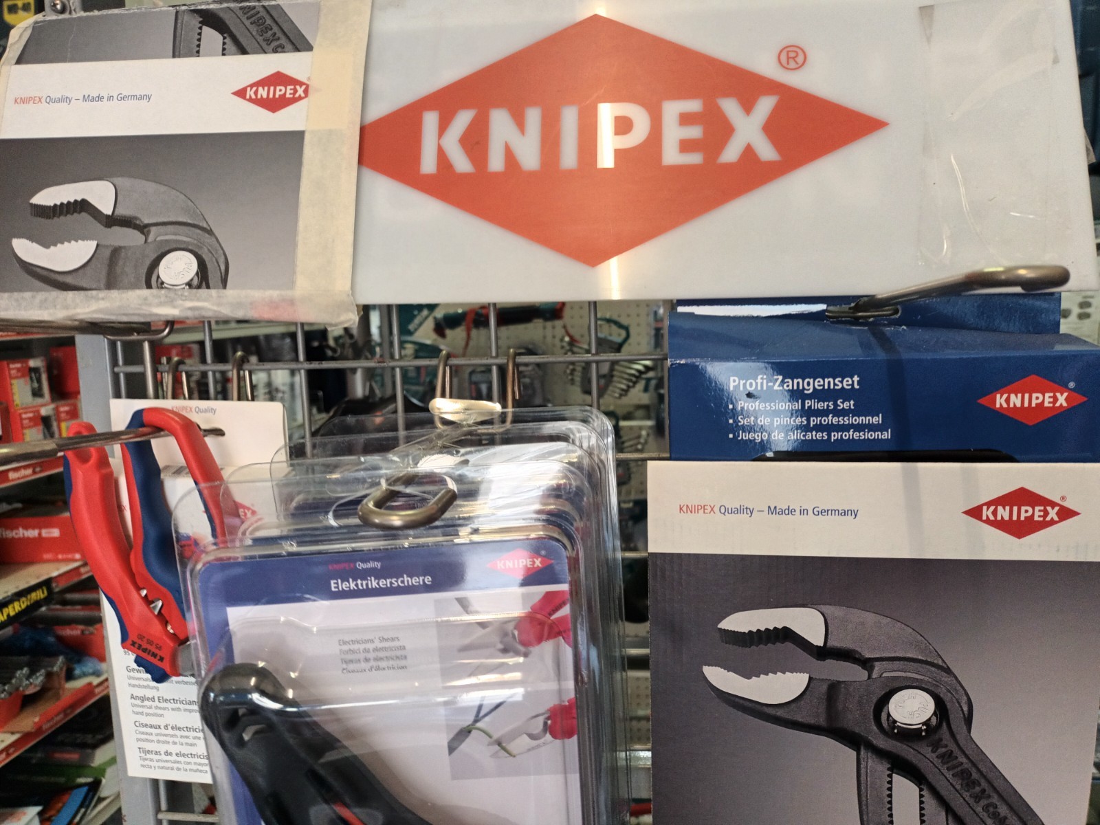 KNIPEX Originals : 35 PRODUCTS for only USD. 1380 ( = ca. USD. 39 pro-product)