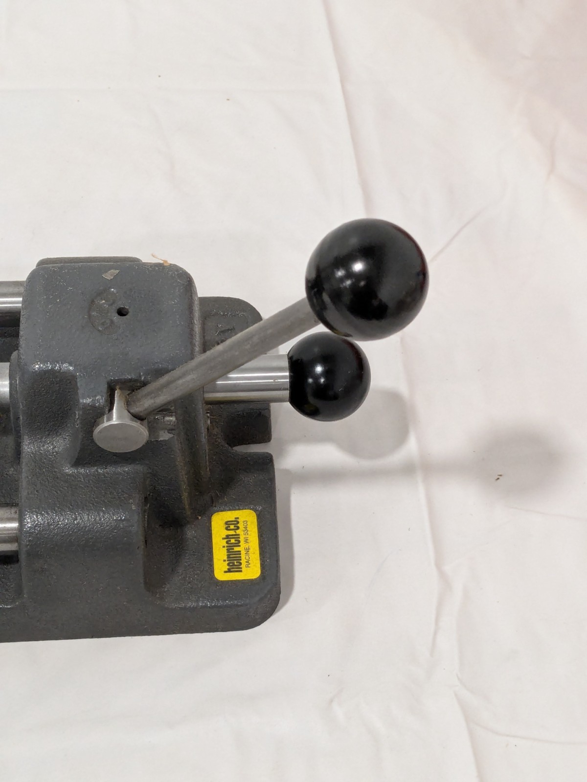 Heinrich Horizontal Drill Press Vise: 6″ Jaw Width, 6-3/16″ Jaw Opening 6-SV