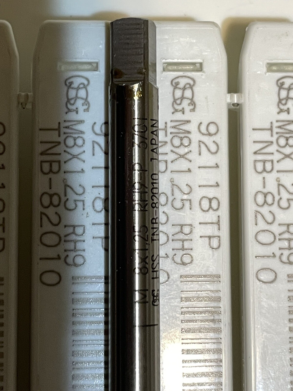 01 PC-OSG M8x1.25 THREAD FORMING ROLL TAP 92118TP RH9 TNB-82010 Japan