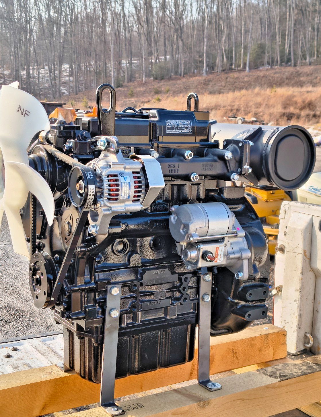 Yanmar 3TNV80 ENGINE