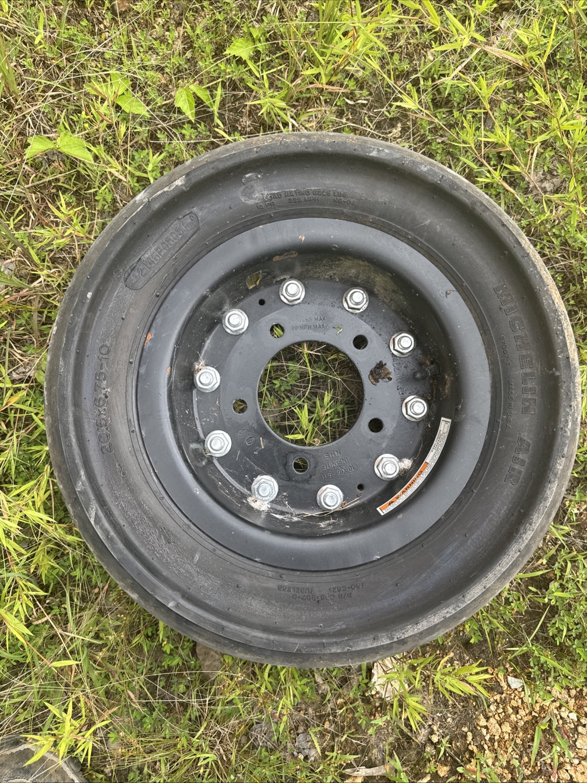 Bush Hog OEM 50074504SP 20.5 X 6.75-10 Airplane Tire Assembly New