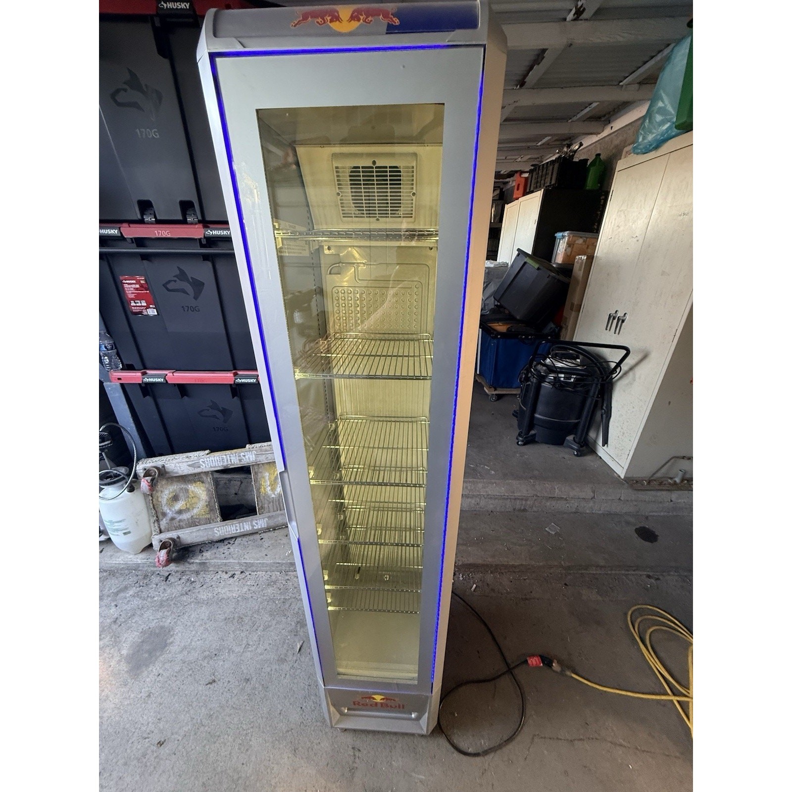 Red Bull Slim Mega Refrigerator Cooler Eco 5.5 cu.ft 115V Bar Office Garage