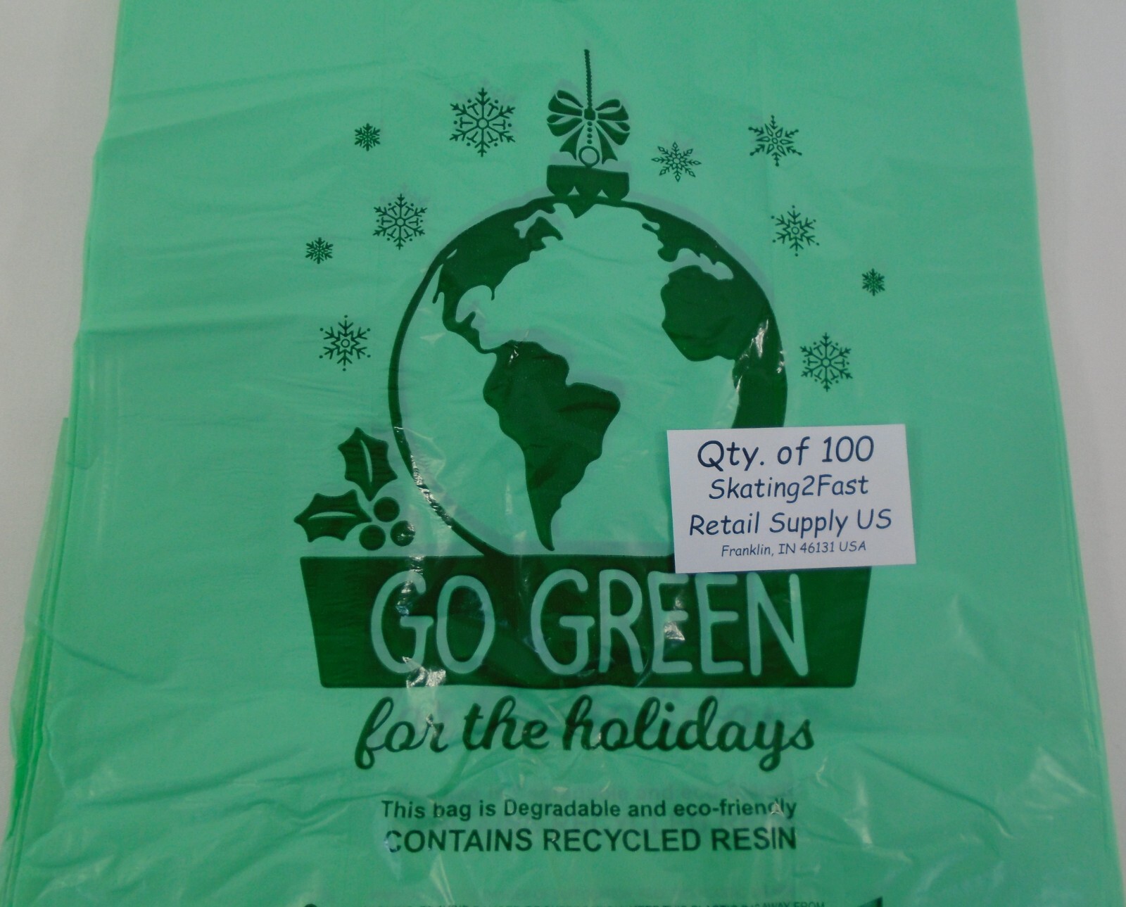 Go Green For The Holiday T-Shirt Plastic Shopping Bags Handles 11″ x 6″ x 21″