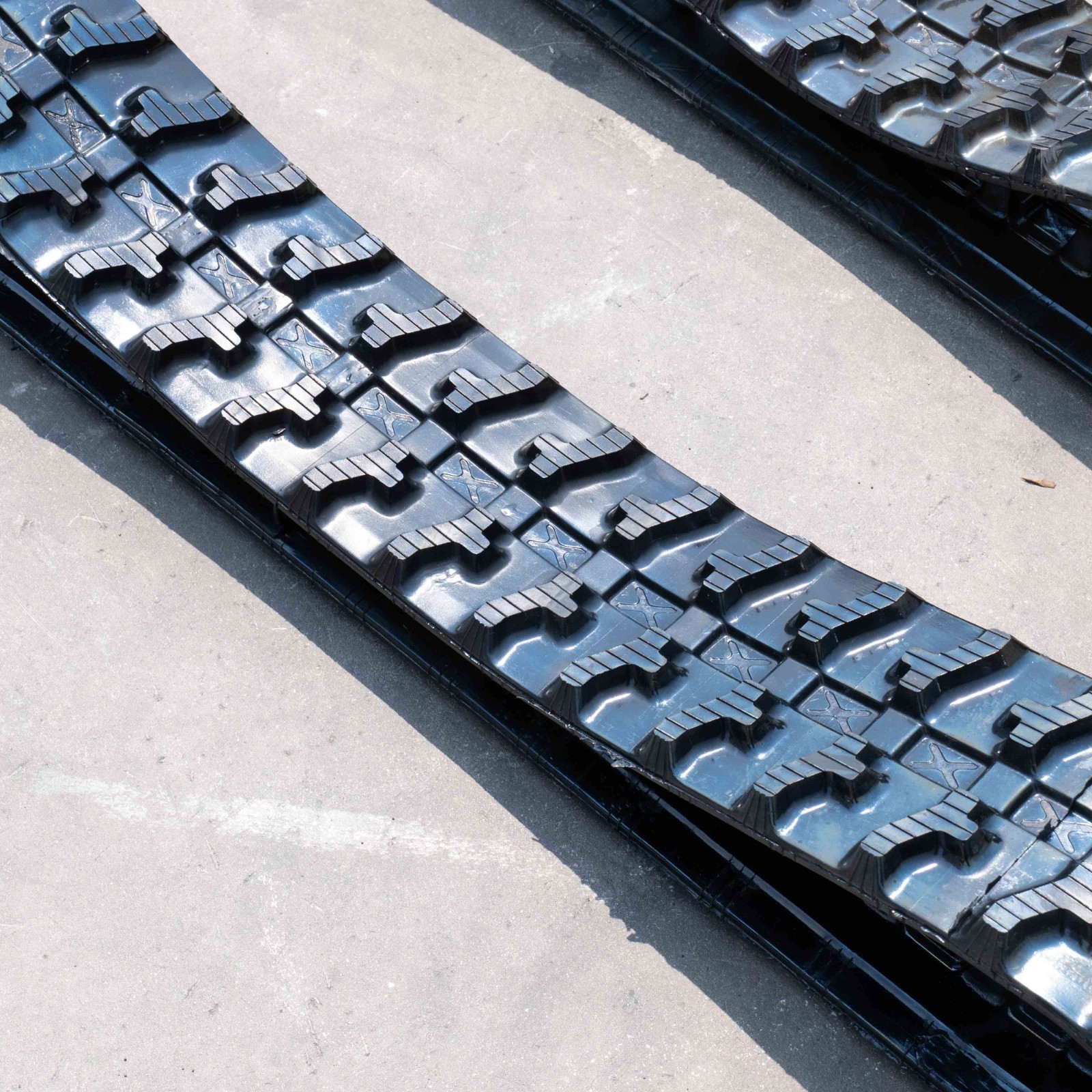 One Pcs 180*60*42 Size Rubber Track for China Mini Excavator Skid Steer Loader