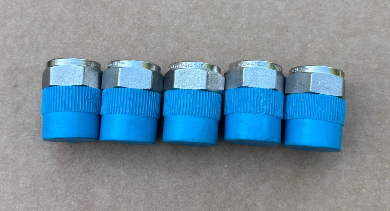 Lot of 5 Swagelok Stainless Steel Pipe Plug, 1/2″ Male NPT, SS-8-P New