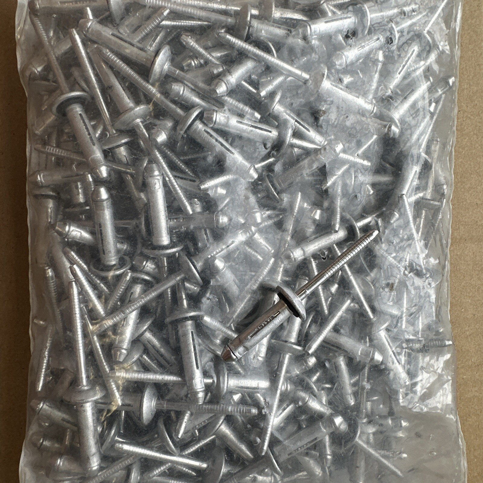 Albany County Fastener Dome HD Rec Supratite Alum 6-4 -3/16 Rivets Qty 200