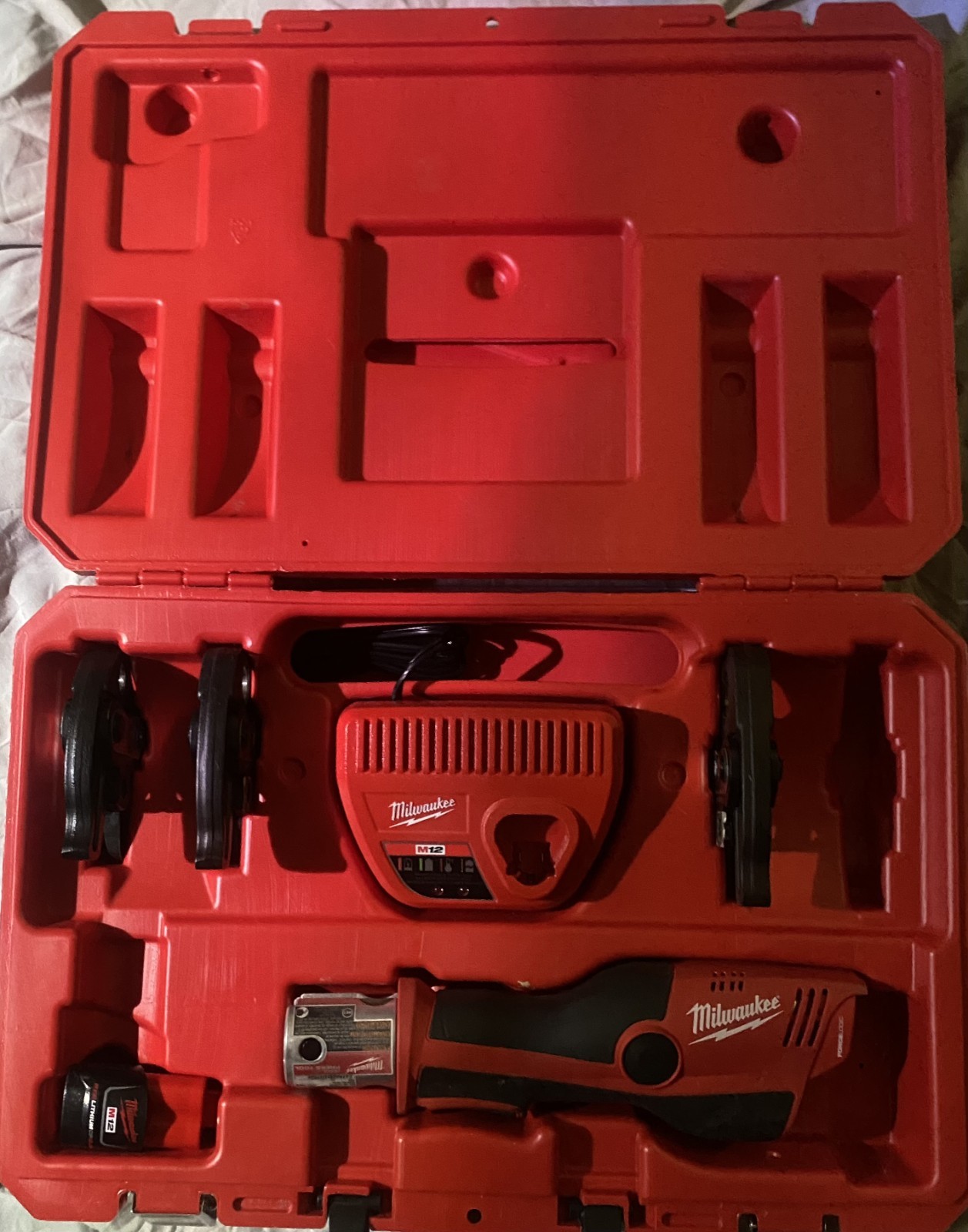 Milwaukee M12 FORCE LOGIC 2473-22 Press Tool Kit 1/2-1 in w/ Case