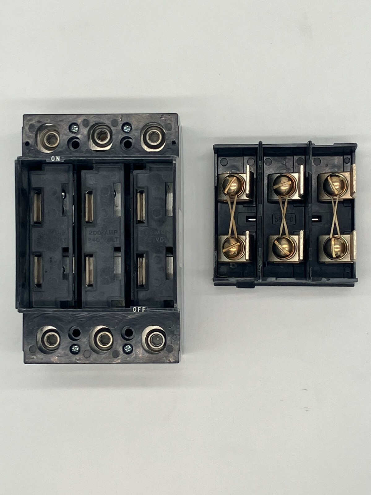 Boltswitch PT324 Pullout Disconnect Switch 200A 3-Pole 240V for Class T Fuses