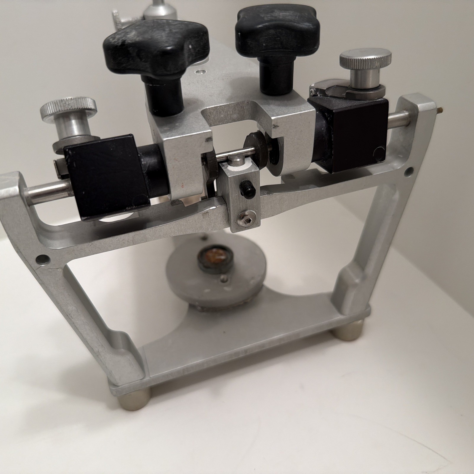 Whip Mix Dental Articulator – Model 3040