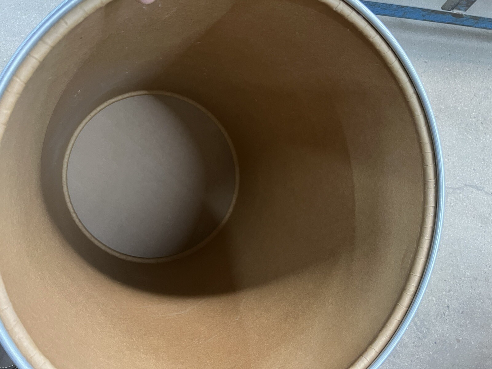 CLAMP RIM FIBER BARREL- 17-1/2 Wide X 26 High-WITH FIBER LID AND CLAMPING RIM