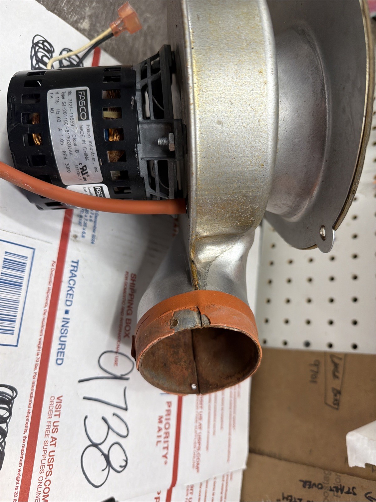 Rheem Ruud 70-101087-01 Fasco 7021-11559 Furnace Draft Inducer Motor used tested
