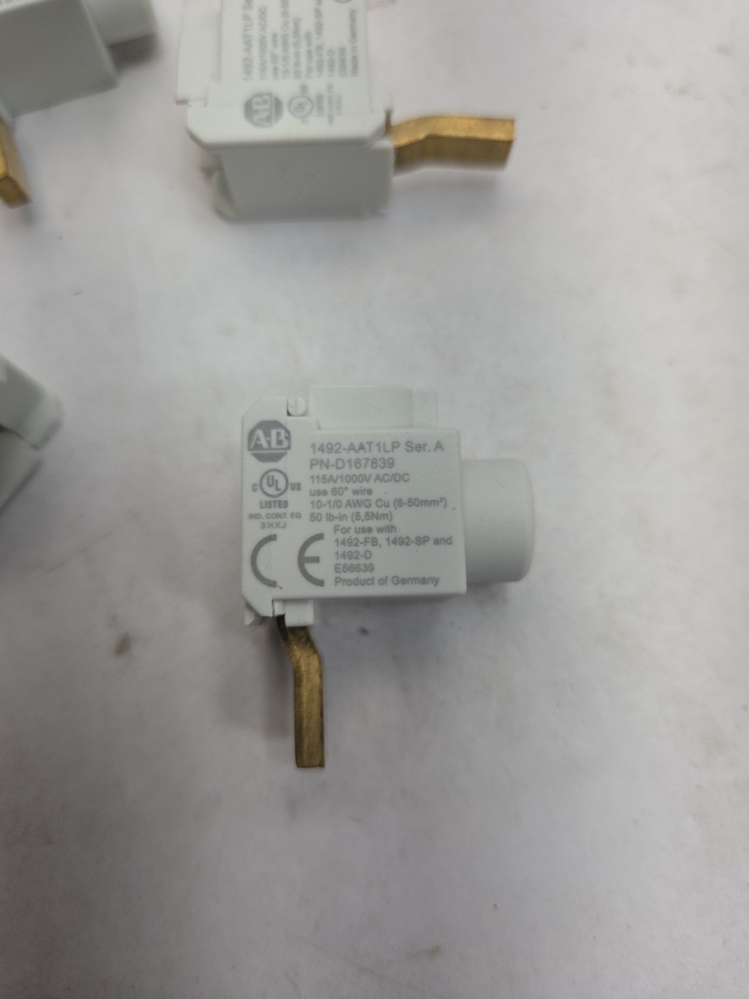 Lot of 4 Allen Bradley 1492-AAT1LP Miniature Busbar Connectors, 1-Pole, 115A Max