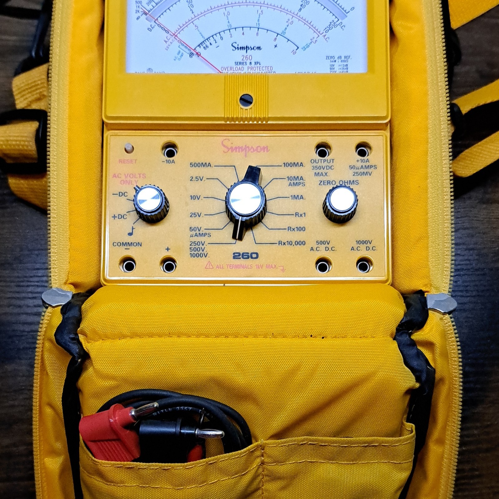 Simpson 260 Series 8XPI Analog Multimeter w/ Case, Test Leads, CAT III 1000V
