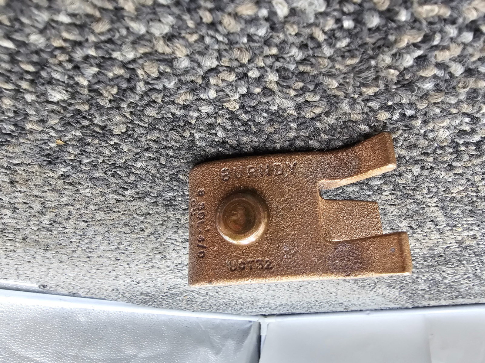 BURNDY UCT32HN: 4/0 AWG Tap Connector 50092924 Parallel Groove Clamp
