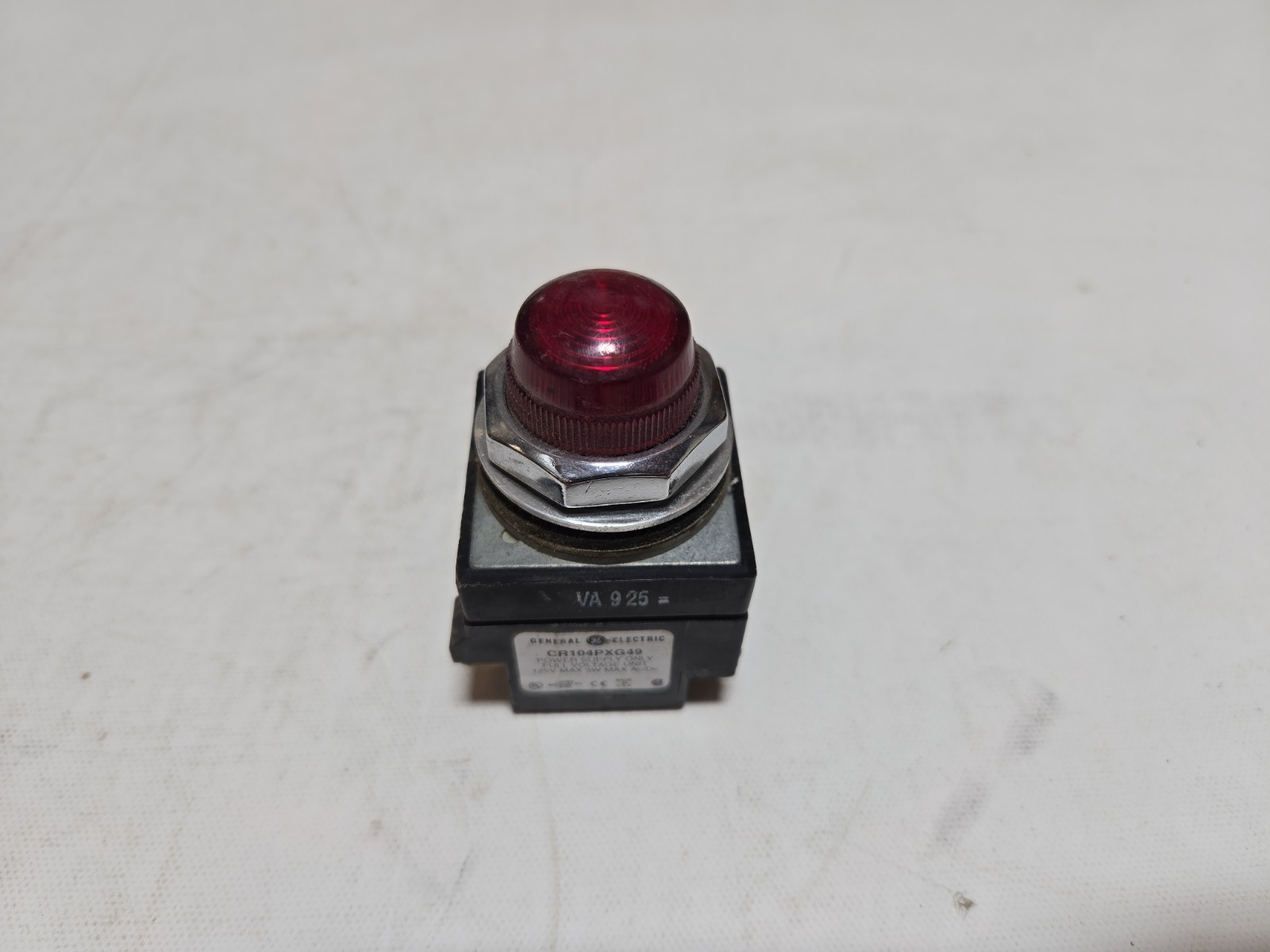 1 Used??? General Electric CR104PXG49 Pilot Light w/Red Cap, 125V Max, 3W Max