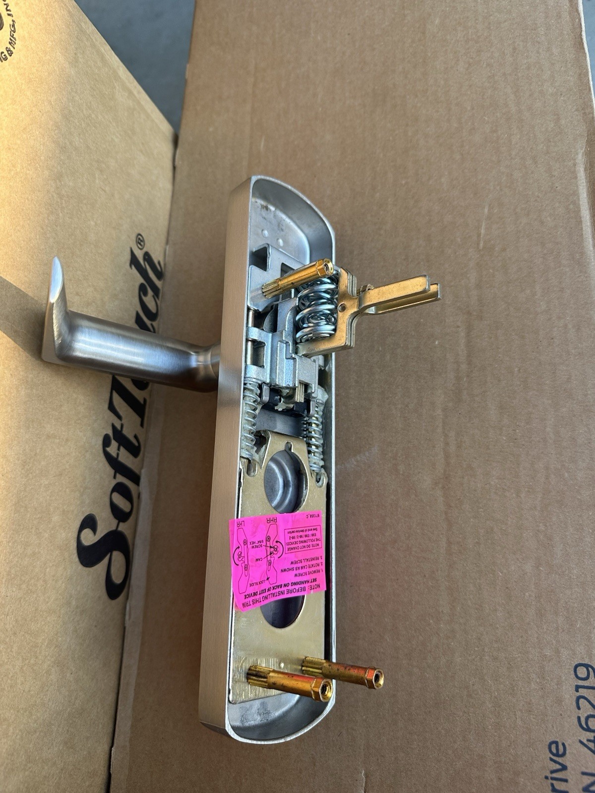 VON DUPRIN LEVER HANDLE AND TRIM FOR MORTICE LOCK