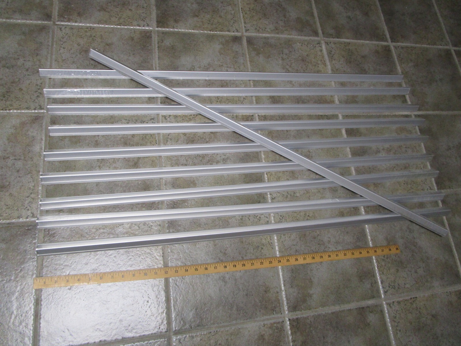 (10) 1″ x 1″ x 48″ Long .0625″ Anodized Aluminum Outside Corner Guards 90 Angle