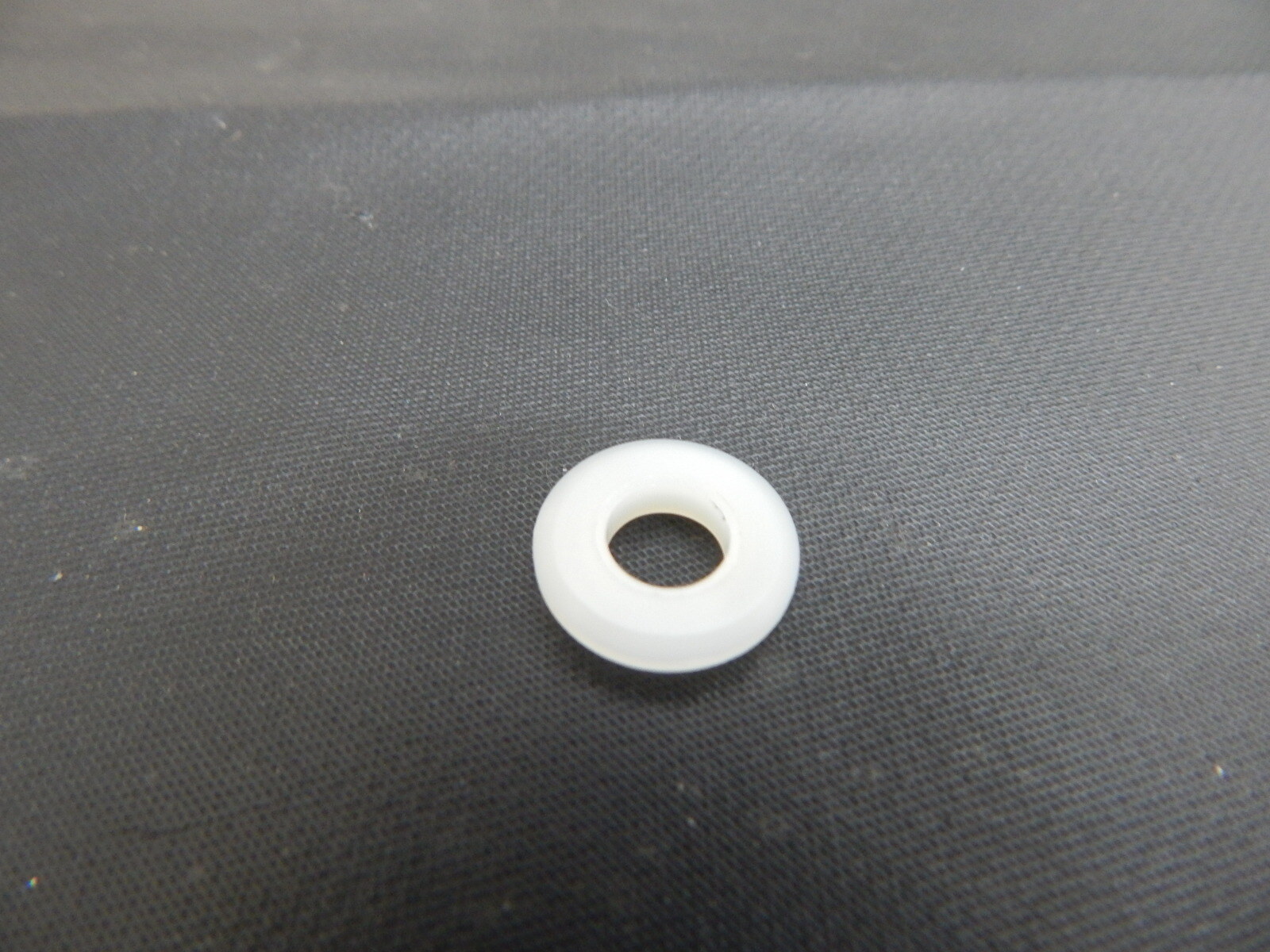 STOCK DRIVE A9M68-1806 NYLON SHOULDER WASHER 6/6 WHITE – BAG OF 100 – FAST SHIP