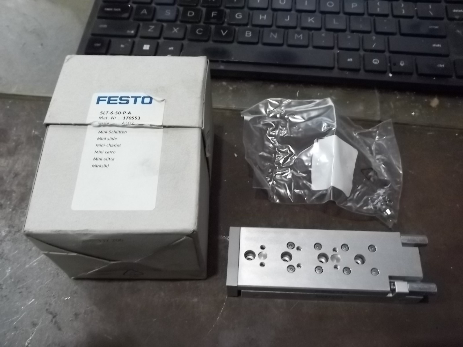 NIB FESTO SLT-6-50-P-A 170553 PNEUMATIC SLIDE CYLINDER (180-3)