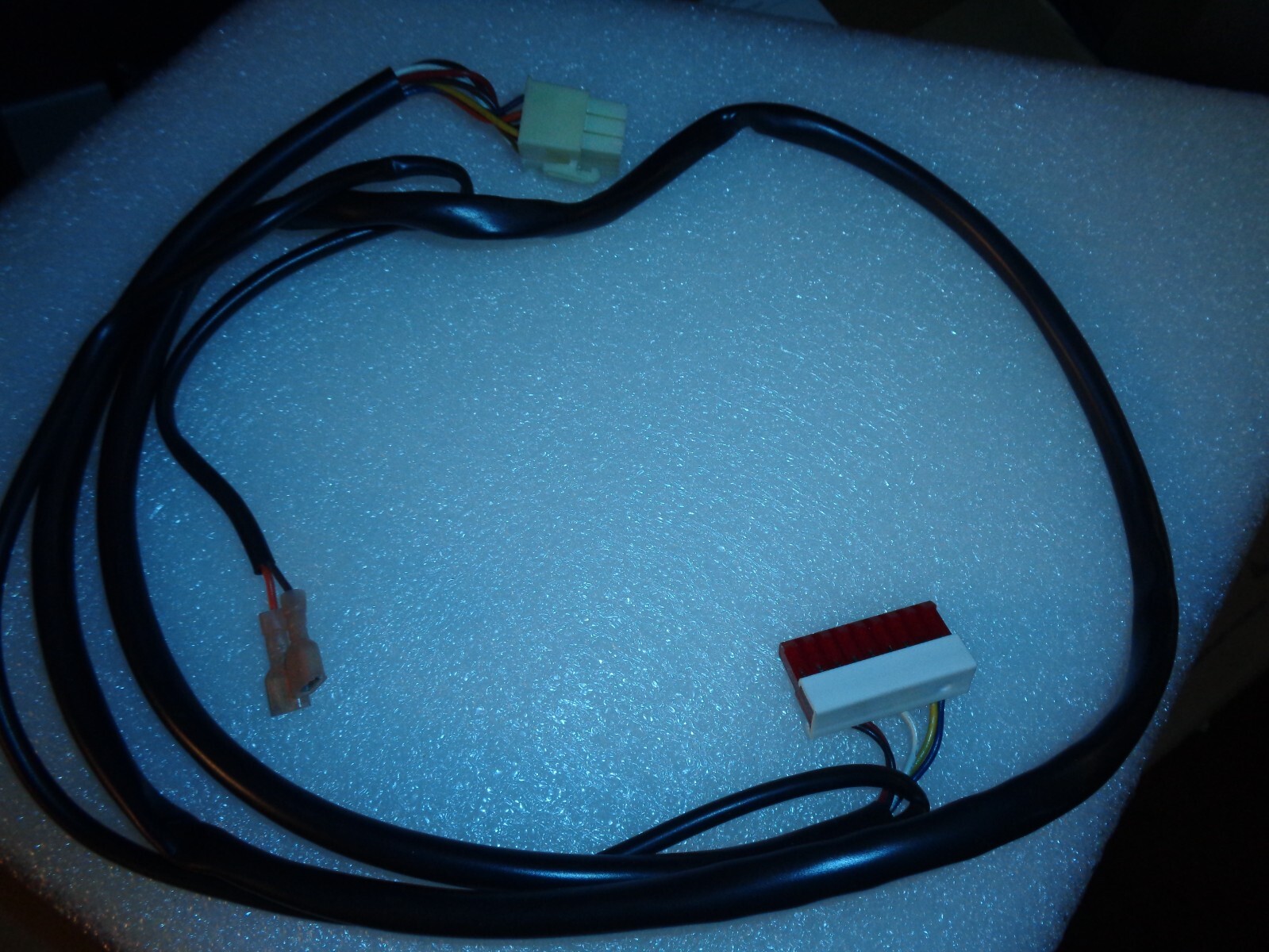 American Changer 110 Volt Harness For Coinco Validator w sold out 2 pin plug