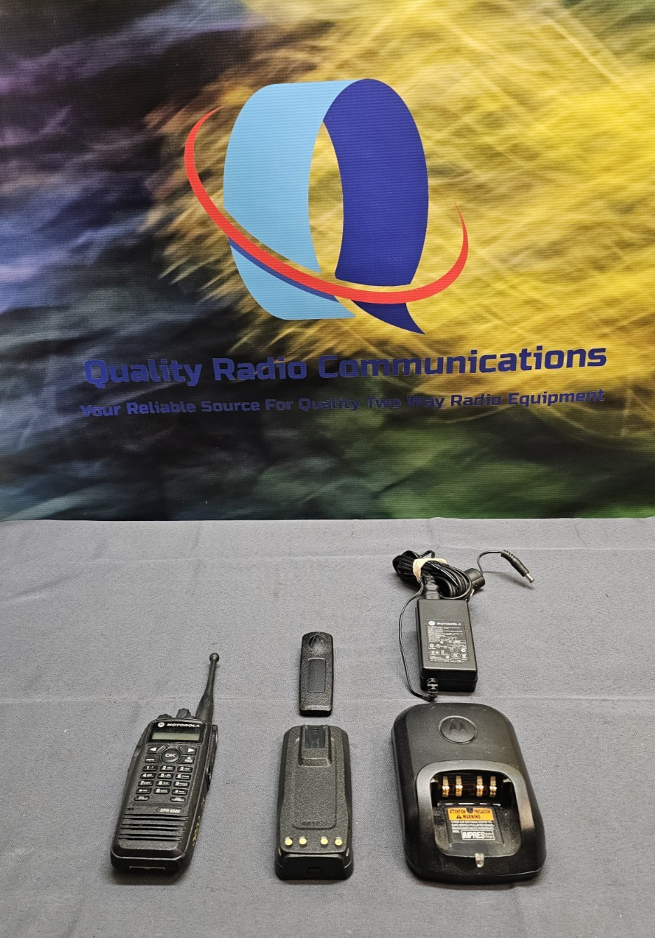 Motorola XPR6580 800/900 MHz Two Way Radio w Connect Plus & WPLN4243 Impres Char
