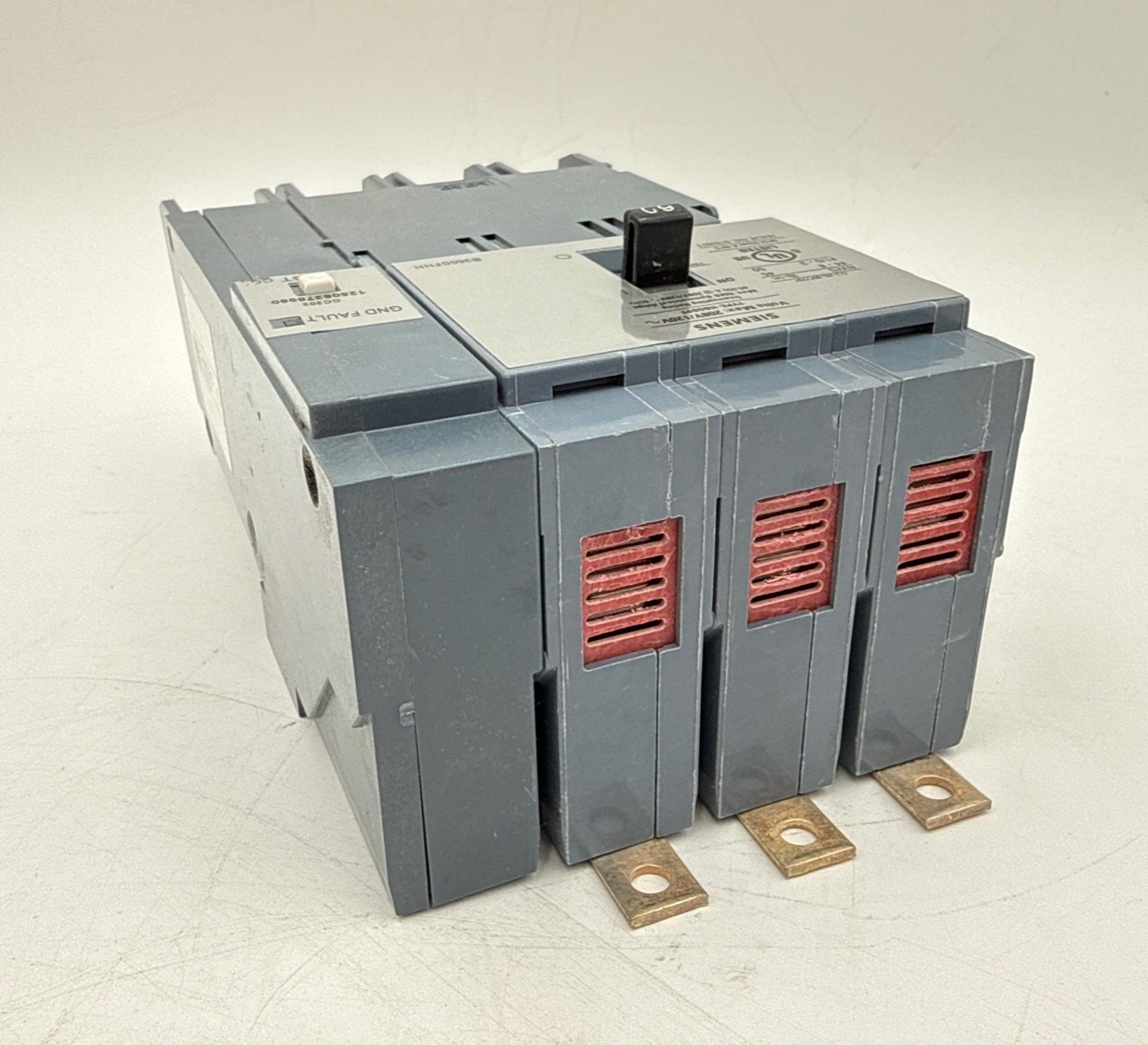 Siemens B360GFHH Circuit Breaker 60A 3P 208Y/120V 65kA HBQDPF Bolt On 60 Amp New