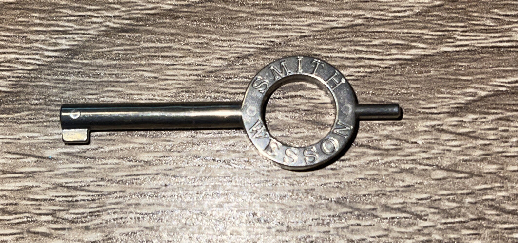 Smith & Wesson Standard Handcuff Key S&W