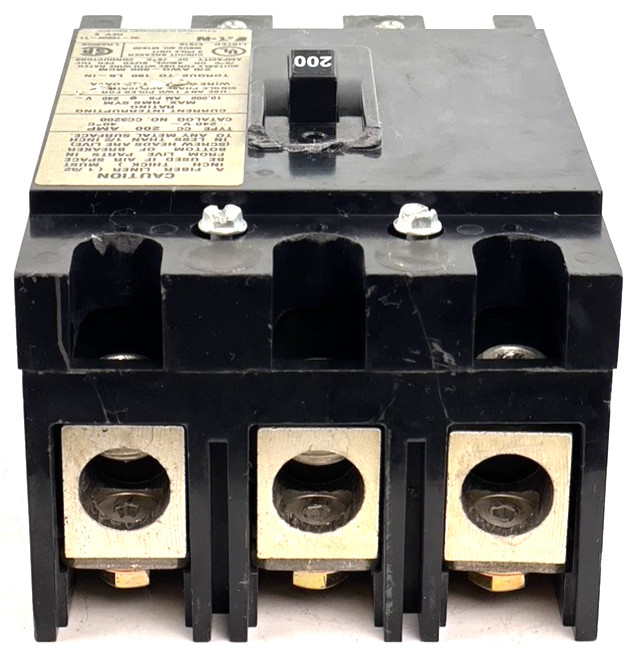 Eaton CC3200 200 Amp 3 Pole Circuit Breaker 240V Type CC 200A 3P Bolt On — CHIP