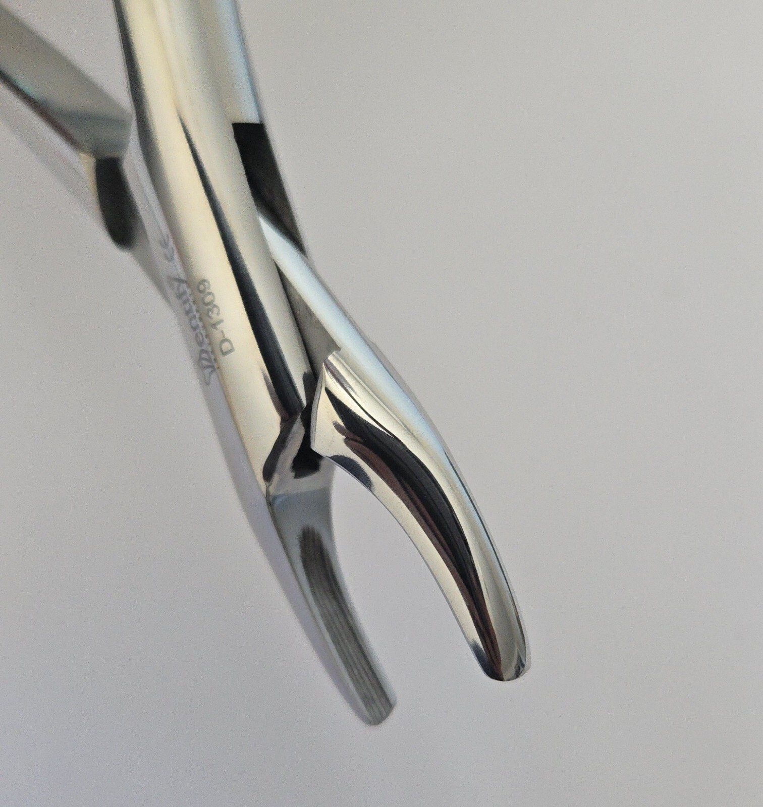 Dental Extracting Forceps #1 Upper Incisors German Grade Dental Instrument New
